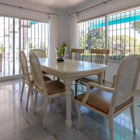 Paradise Close To Puerto Banus Villa